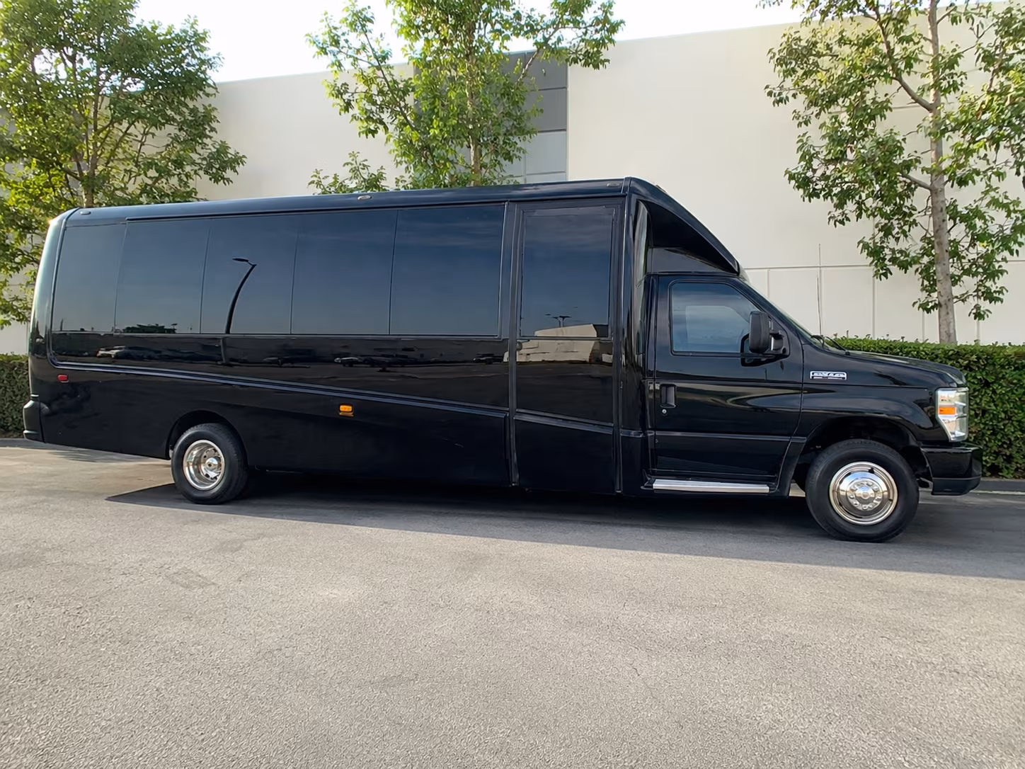 guest shuttles to domenico osteria and wedding venues around san mateo
